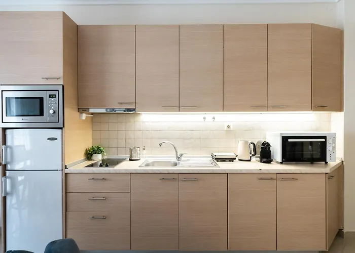 Pomegranate Luxury Penthouse Maisonette With Beautiful Terrace & Free Parking By Binobi !