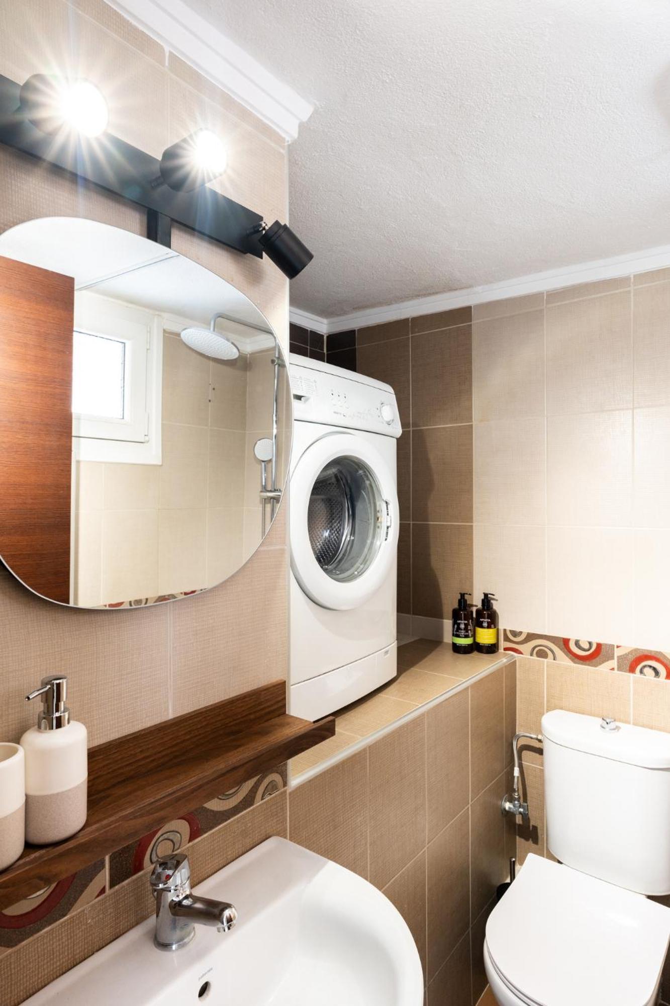 Pomegranate Luxury Penthouse Maisonette With Beautiful Terrace & Free Parking By Binobi ! 塞萨洛尼基