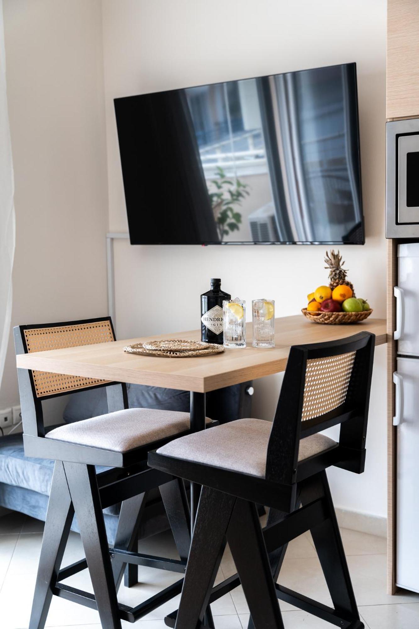 Pomegranate Luxury Penthouse Maisonette With Beautiful Terrace & Free Parking By Binobi ! 公寓 *