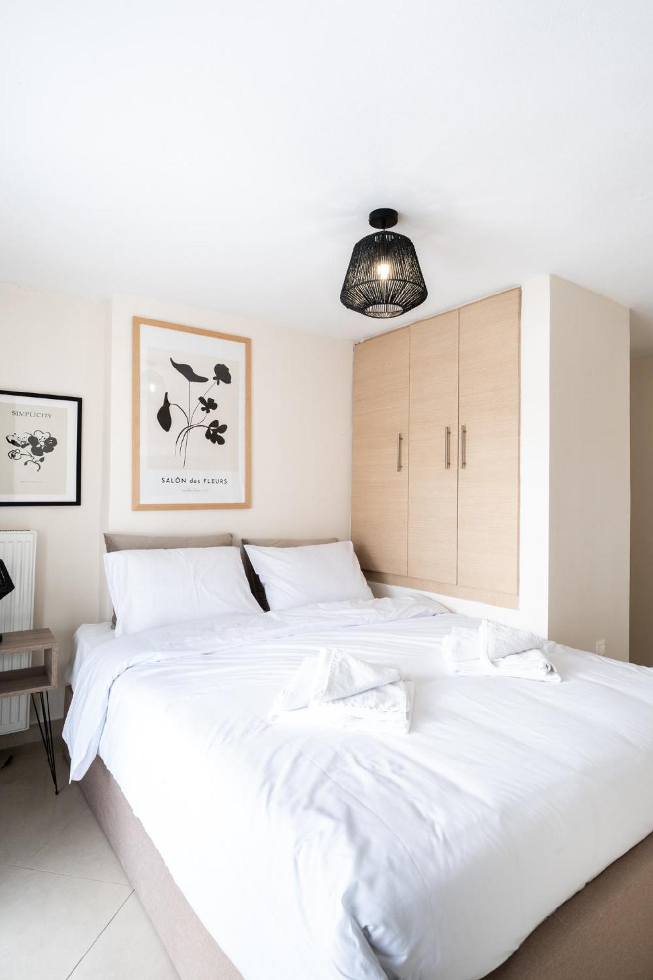 Pomegranate Luxury Penthouse Maisonette With Beautiful Terrace & Free Parking By Binobi ! * 塞萨洛尼基